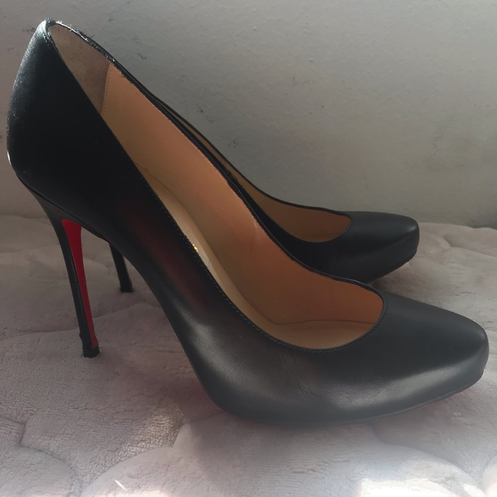 Christian LOUBOUTIN heels size 8,5
